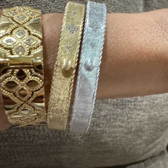 Roberto Coin Princess Diamond Bangle Bracelet 18K White Gold. - Picture 6 of 16